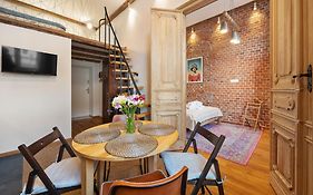 Oak Doors Apartament Przy Rynku Wroclaw